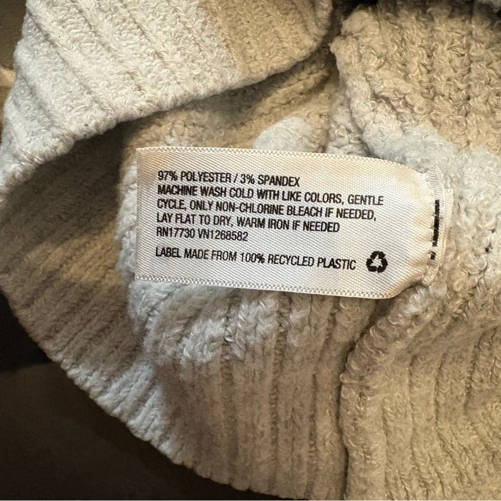 a new day Women’s Gray puff sleeve Sweater Pullover Size XS Cozy Knit, Preppy - Picture 7 of 10